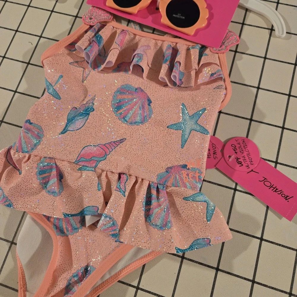 Betsy Johnson Toddler Girls' Glitter Seashell with‎ Ruffles & Sunglasses 2T NWT